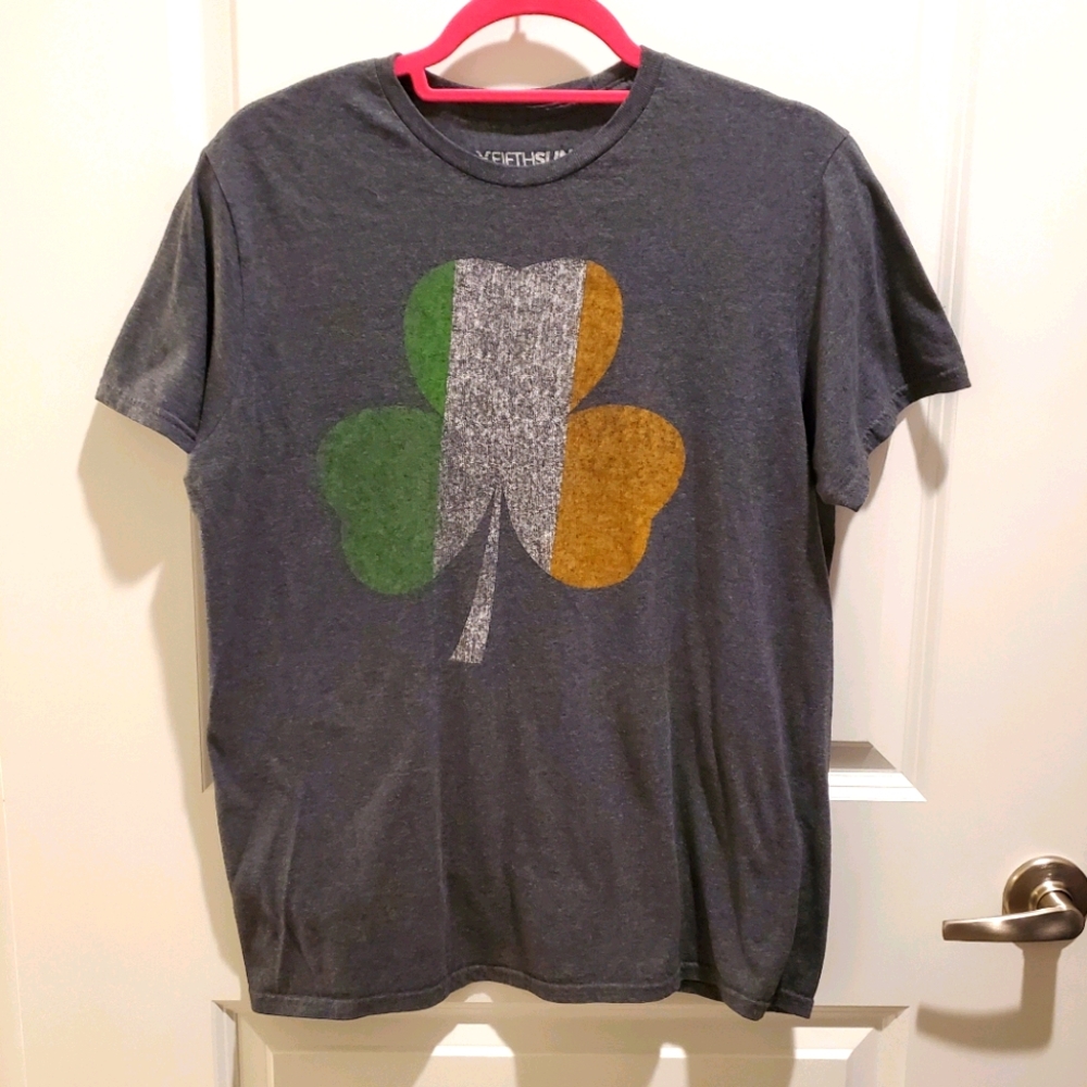 🔮3 for 15 Irish clover Graphic T